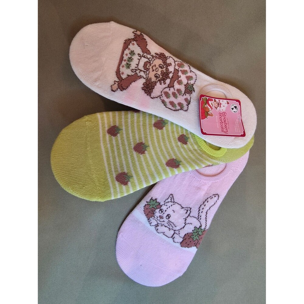 NWT Strawberry-shortcake Women's multi 3 pk Socks os